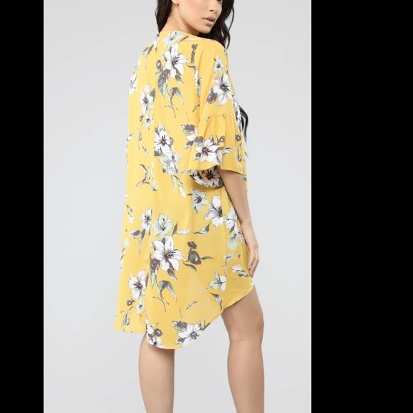 Floral Kimono - Picture 3 of 3